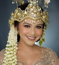 Farah Lisani MUA