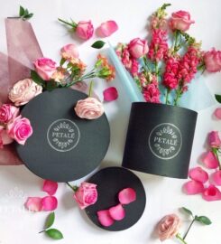 Petale Flowers