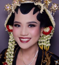 Farah Lisani MUA