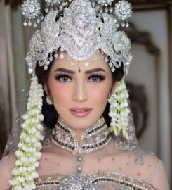 Bennu Makeup