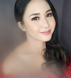 Devi Catrina Makeup