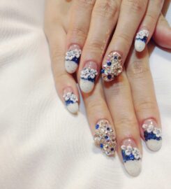 Wien Tantono Nail Art