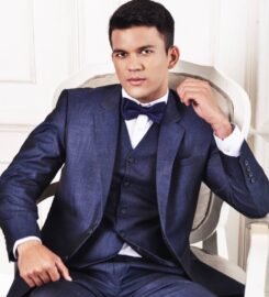 ARLO TAILOR