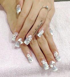 Wien Tantono Nail Art