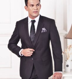 ARLO TAILOR