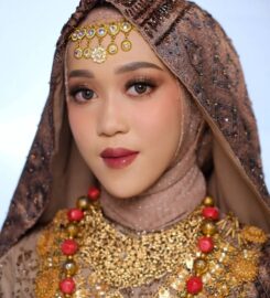 Farah Lisani MUA
