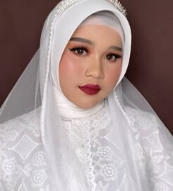 Naws Makeup